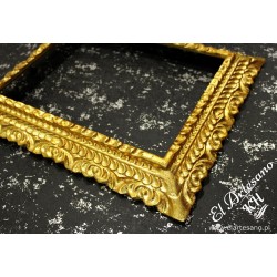 lustro w złotej ramie, 
złota ramka 30x40cm, 
złota rama do obrazu,
rama rzeźbiona,
rama glamour,
stylowa rama