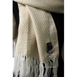 Scarf white and creamy, diamonds, collection: Lana de Alpaca