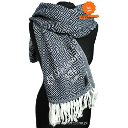 Scarf white and blue diamonds, collection: Lana de Alpaca